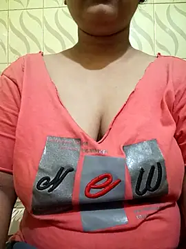 Snapshot of Rupsha707 chatting on 09.23.25 Rupsha707 online show from 09.23.25