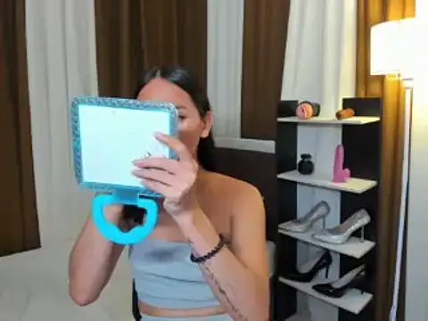 Sedictive Samantha online show from 11.18.25