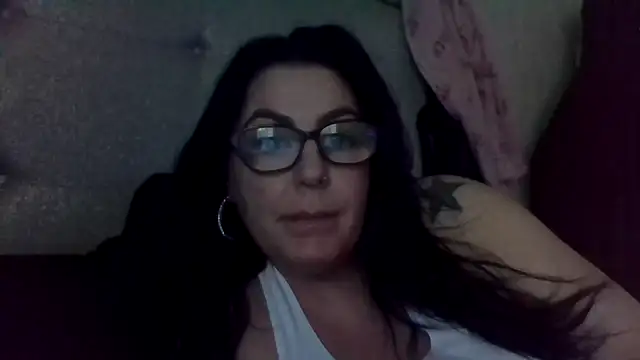 Snapshot of Rileyxxx69 chatting on 05.15.26 Rileyxxx69 online show from 05.15.26