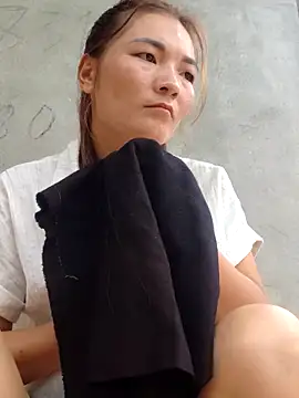 Snapshot of phuongxinhxan chatting on 09.27.25 phuongxinhxan online show from 09.27.25