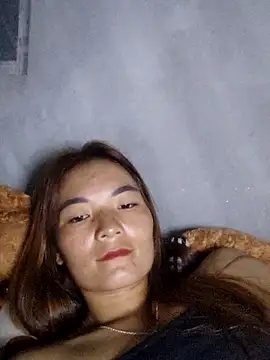 Snapshot of phuongxinhxan chatting on 09.27.25 phuongxinhxan online show from 09.27.25