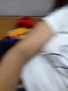 Snapshot of phuongxinhxan chatting on 10.04.25 phuongxinhxan online show from 10.04.25