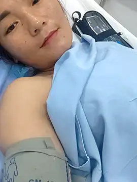 Snapshot of phuongxinhxan chatting on 10.14.25 phuongxinhxan online show from 10.14.25