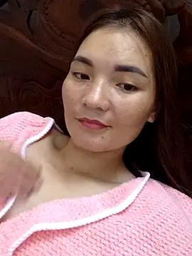 Snapshot of phuongxinhxan chatting on 10.17.25 phuongxinhxan online show from 10.17.25