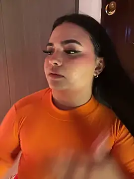 Snapshot of Mericute_ chatting on 10.03.25 Mericute online show from 10.03.25