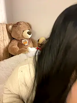 Snapshot of Mericute_ chatting on 10.08.25 Mericute online show from 10.08.25