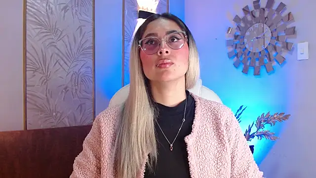 LunaaGrey  online show from 09.26.25