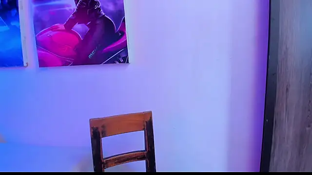 Snapshot of Star_Liight chatting on 10.09.25 Star Liight online show from 10.09.25