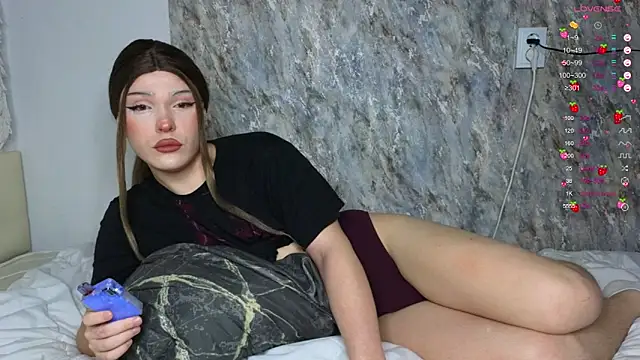 Snapshot of Michelle_Jacksonn chatting on 10.31.25 Michelle Jacksonn online show from 10.31.25