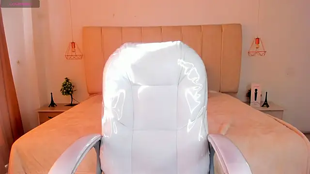 Maddy Rouse1 online show from 10.03.25