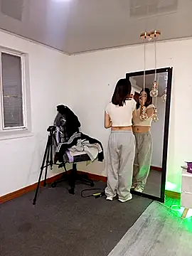 Maddy Rouse1 online show from 10.13.25