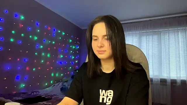 MollyPartey online show from 10.20.25