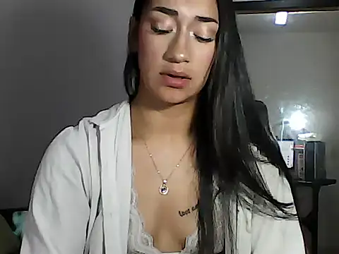 Miia  strog online show from 10.26.25