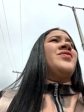 Cloe 27 online show from 10.18.25