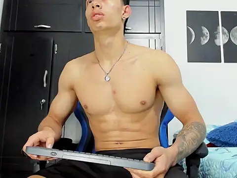 Snapshot of jey_cox23 chatting on 09.25.25 jey cox23 online show from 09.25.25