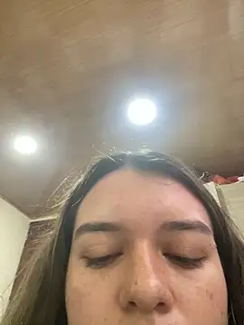 Snapshot of Aphrill chatting on 10.25.25 Aphrill online show from 10.25.25