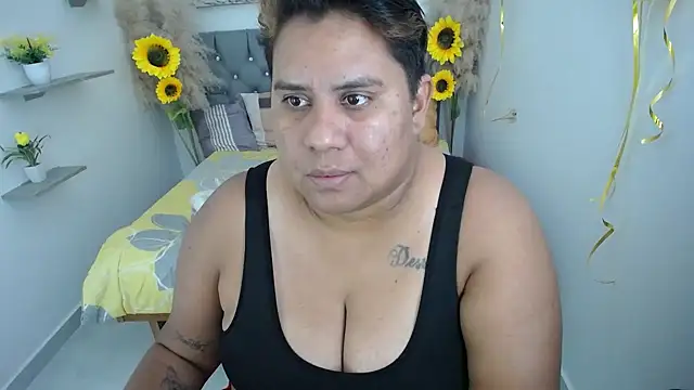 Snapshot of hotlesby_valery chatting on 10.08.25 hotlesby valery online show from 10.08.25