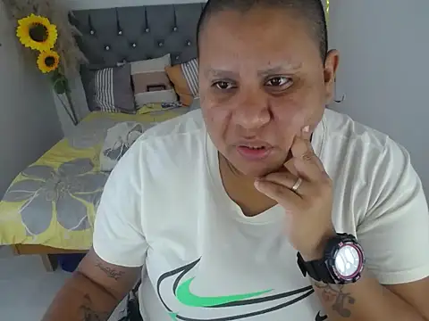 Snapshot of hotlesby_valery chatting on 11.14.25 hotlesby valery online show from 11.14.25