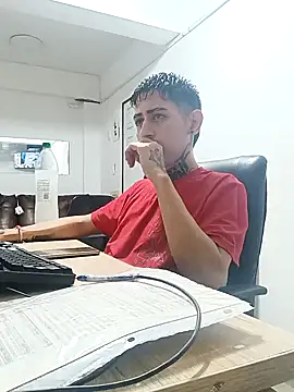 Snapshot of Kriss_Mercury chatting on 10.09.25 Kriss Mercury online show from 10.09.25