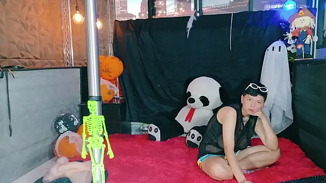 Twindesires online show from 10.30.25