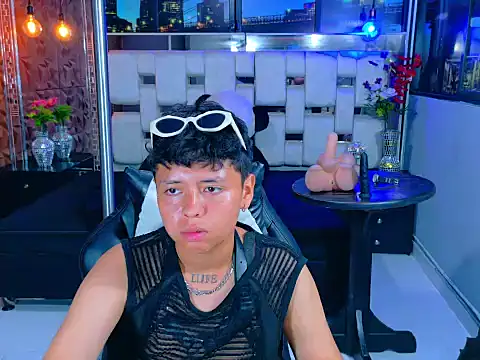 Twindesires online show from 11.14.25