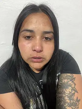 Snapshot of Ayee23-3 chatting on 09.23.25 Ayee23-3 online show from 09.23.25