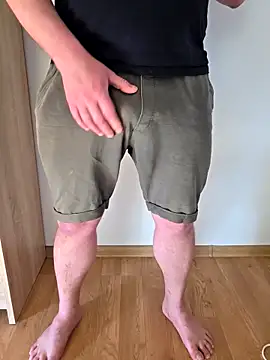 Snapshot of Pozbihet87spons chatting on 04.04.26 Pozbihet87spons online show from 04.04.26