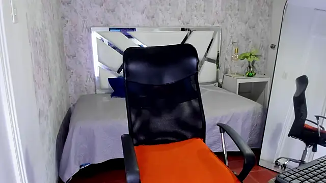 Snapshot of sarita_princess7 chatting on 11.07.25 sarita princess7 online show from 11.07.25