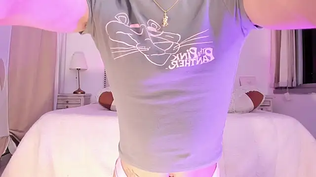 Snapshot of Haru_bloom chatting on 10.22.25 Haru bloom online show from 10.22.25