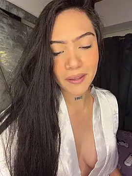 liahouses online show from 01.12.26