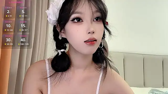 Snapshot of Puppy-12 chatting on 10.01.25 Puppy-12 online show from 10.01.25