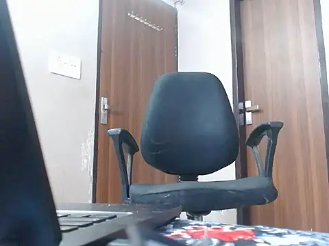 muskaan8400 online show from 11.14.25