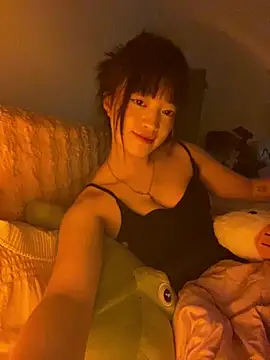 Snapshot of Tramy_xx chatting on 06.14.26 Tramy xx online show from 06.14.26