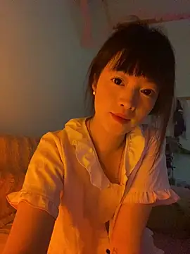 Snapshot of Tramy_xx chatting on 06.27.26 Tramy xx online show from 06.27.26