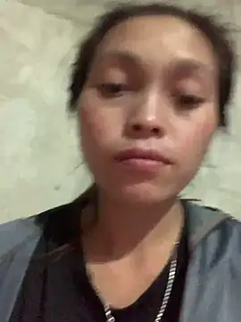 Snapshot of Halyy_xx chatting on 11.04.25 Halyy xx online show from 11.04.25