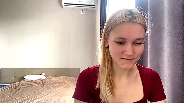 Snapshot of TwinedPeril chatting on 10.25.25 TwinedPeril online show from 10.25.25