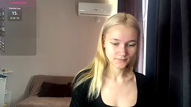 Snapshot of TwinedPeril chatting on 10.30.25 TwinedPeril online show from 10.30.25