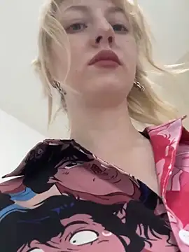 RonnieKiss online show from 11.13.25