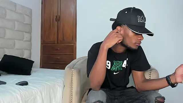 BennBrown online show from 10.15.25