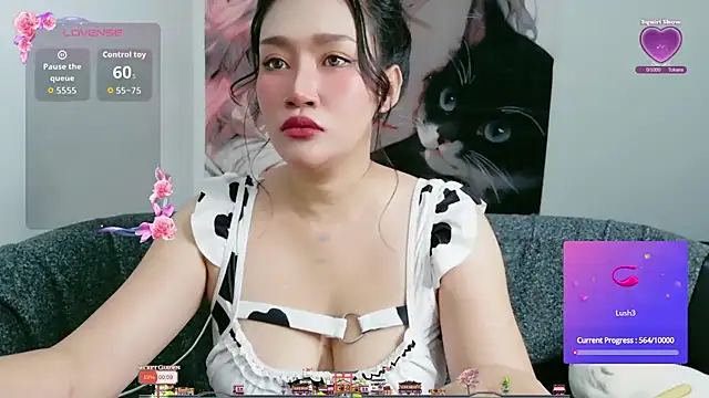 Lalacream12 online show from 10.27.25