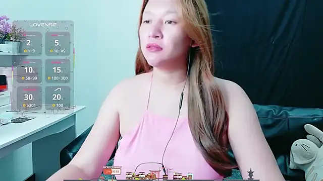 Snapshot of Lalacream12 chatting on 05.21.26 Lalacream12 online show from 05.21.26