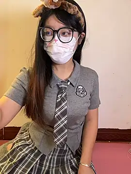 AZ37866 online show from 10.10.25