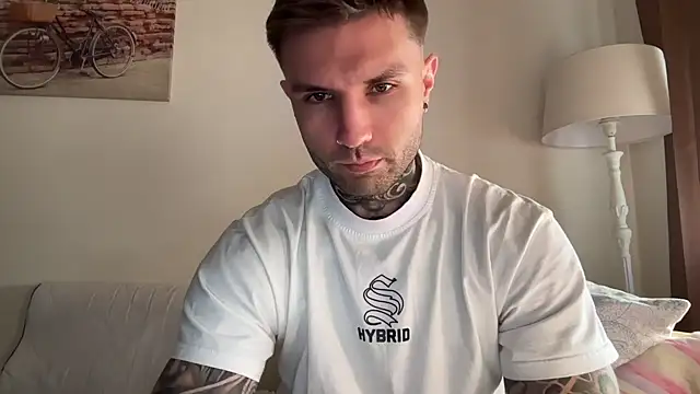 Larsskeet online show from 10.03.25