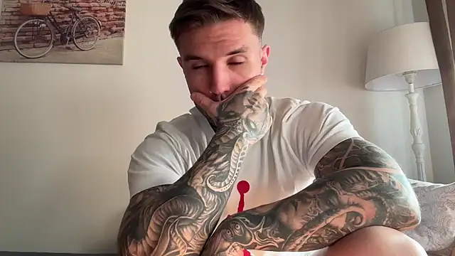 Larsskeet online show from 10.06.25