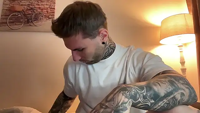 Larsskeet online show from 11.03.25