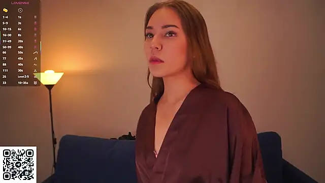 Snapshot of AdrianaCoenen chatting on 11.01.25 AdrianaCoenen online show from 11.01.25