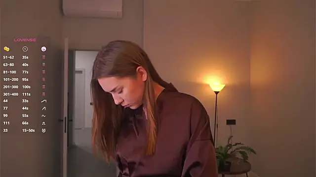 Snapshot of AdrianaCoenen chatting on 11.09.25 AdrianaCoenen online show from 11.09.25