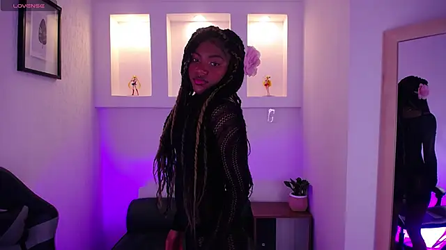 Snapshot of onyx_ebony chatting on 10.02.25 onyx ebony online show from 10.02.25