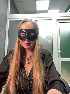 B i r d i e online show from 11.06.25