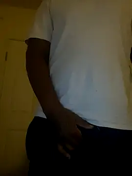 Snapshot of girlwatt chatting on 11.07.25 girlwatt online show from 11.07.25